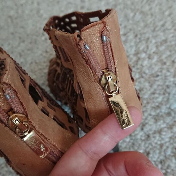 Rene Caovilla gold tone leather embellished Swarovski crystals booties size 36.5 - Picture 12 of 14